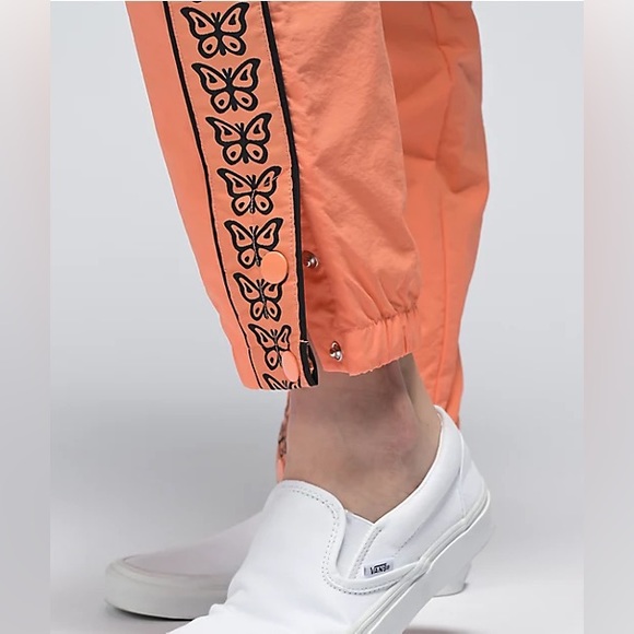 Monarch Orange Crinkle Pants - Picture 4 of 4